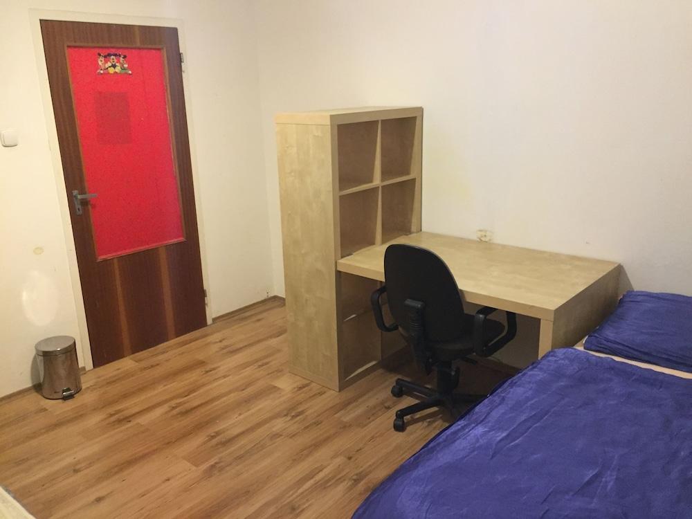Circle Apartments Ipelska Bratislava Ngoại thất bức ảnh